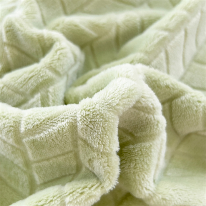 91家纺网 家纺一手货源 找家纺 全季家居 2023新款小清新A类高克重加厚印花牛奶绒被套单件 果绿+奶黄