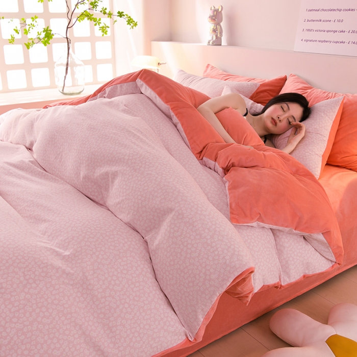 91家纺网 家纺一手货源 找家纺 圣楚 2024新款小竺棉加绒被套 樱花点点