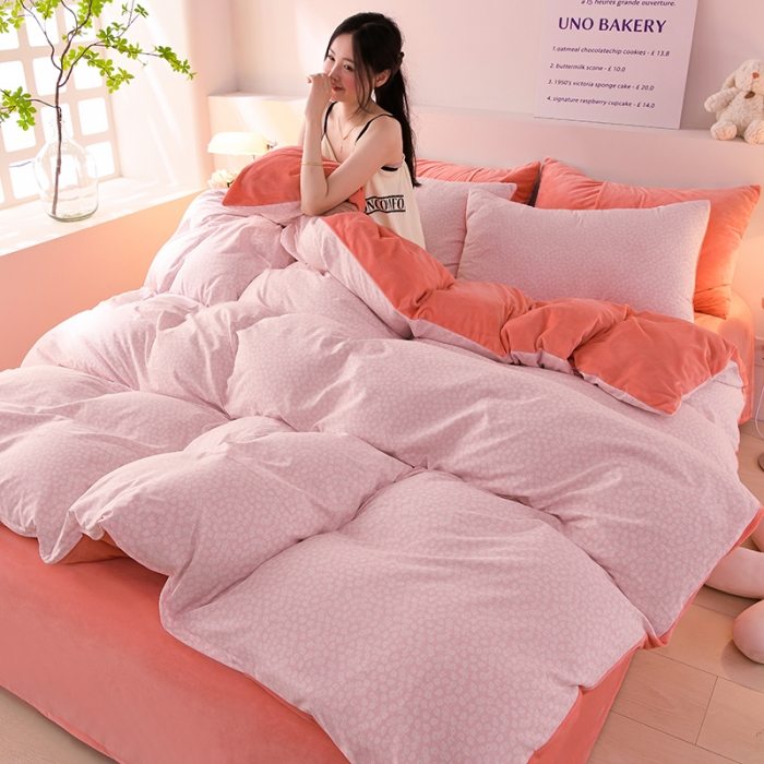 91家纺网 家纺一手货源 找家纺 圣楚 2024新款小竺棉加绒被套 樱花点点