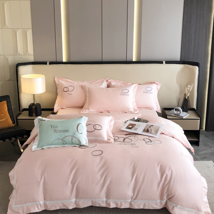 91家纺网 家纺一手货源 找家纺 魅都 2023新款100s长绒棉简约轻奢刺绣四件套-科迪亚 科迪亚-樱花粉