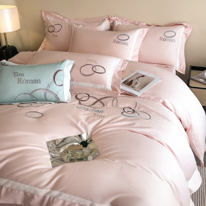 91家纺网 家纺一手货源 找家纺 魅都 2023新款100s长绒棉简约轻奢刺绣四件套-科迪亚 科迪亚-樱花粉