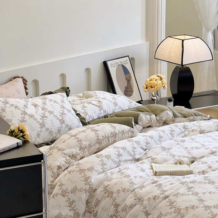 91家纺网 家纺一手货源 找家纺 安莱生活 2023秋冬新品有氧双层纱法式一体蚕丝被抗菌被 秘密花园