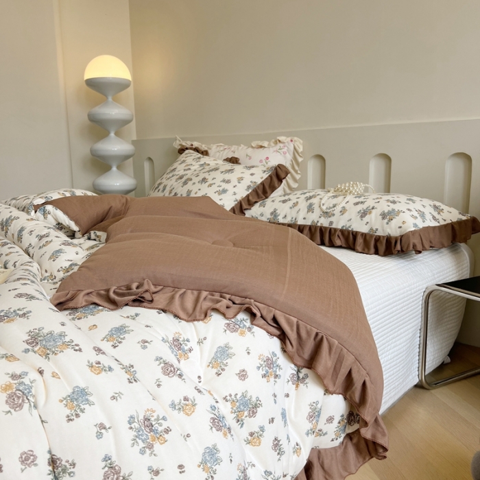 91家纺网 家纺一手货源 找家纺 安莱生活 2023秋冬新品有氧双层纱法式一体蚕丝被抗菌被 南法假日