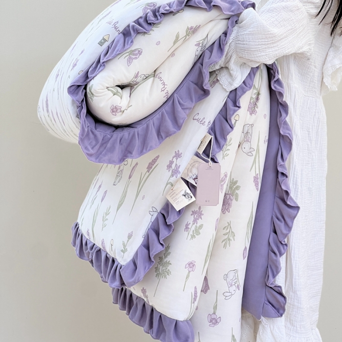 91家纺网 家纺一手货源 找家纺 安莱生活 2023秋冬新品有氧双层纱法式一体蚕丝被抗菌被 小月野