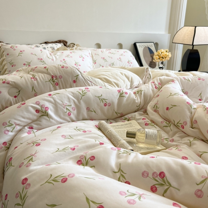 91家纺网 家纺一手货源 找家纺 安莱生活 2023秋冬新品有氧双层纱法式一体蚕丝被抗菌被 郁金香