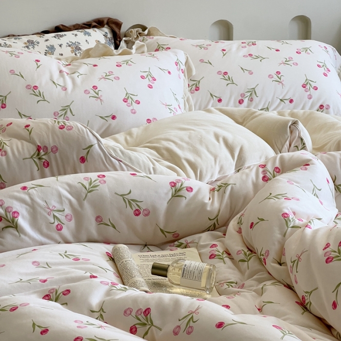 91家纺网 家纺一手货源 找家纺 安莱生活 2023秋冬新品有氧双层纱法式一体蚕丝被抗菌被 郁金香