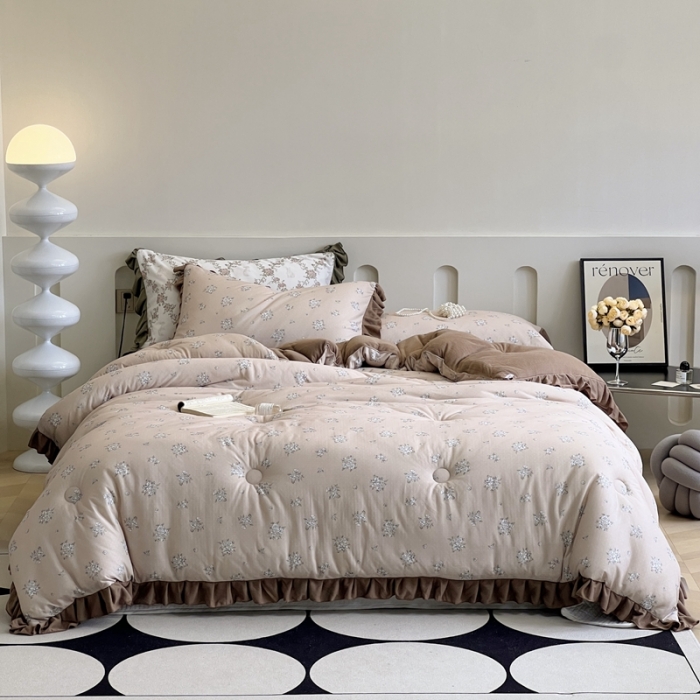 91家纺网 家纺一手货源 找家纺 安莱生活 2023秋冬新品有氧双层纱法式一体蚕丝被抗菌被 缪斯花园