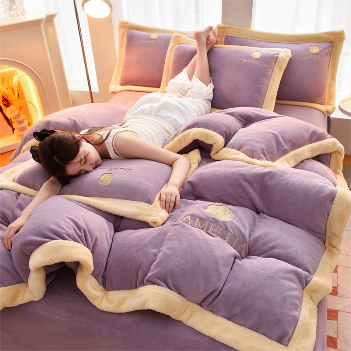 91家纺网 家纺一手货源 找家纺 笙意家纺 2025新款加厚牛奶绒刺绣四件套-贝琳达系列 贝琳达-浅紫