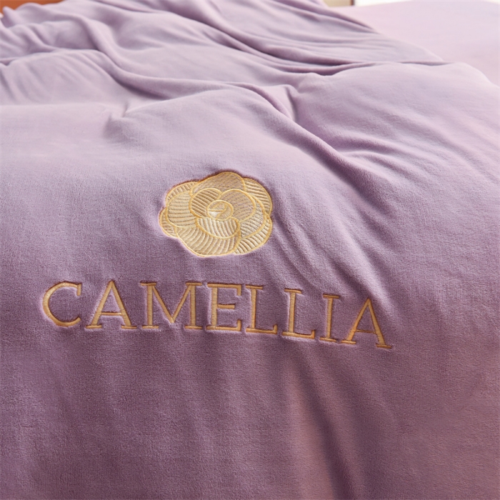 91家纺网 家纺一手货源 找家纺 笙意家纺 2025新款加厚牛奶绒刺绣四件套-贝琳达系列 贝琳达-浅紫