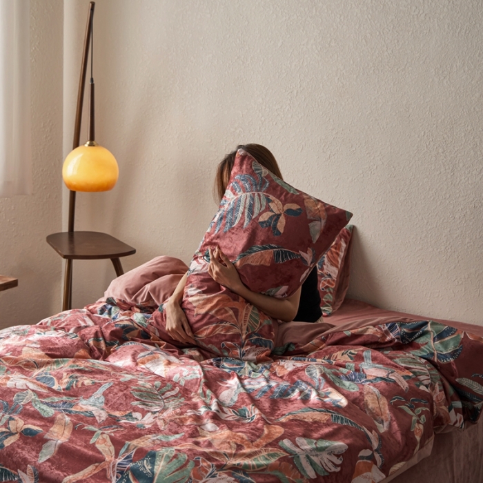 91家纺网 家纺一手货源 找家纺 安莱生活 2023秋冬新品数码印花绒四件套 花鸟表