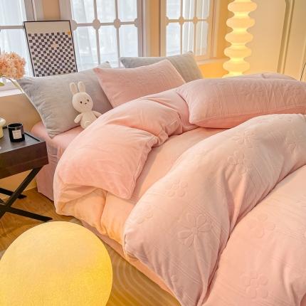 91家纺网 家纺一手货源 找家纺 （总）二八年华 2023新款纯色高克重加厚立体韩版牛奶绒雕花边四件套