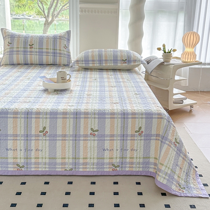 91家纺网 家纺一手货源 找家纺 全棉夹棉绗缝13372简约款印花多功能床盖夏被凉席四季通用 樱桃丸子