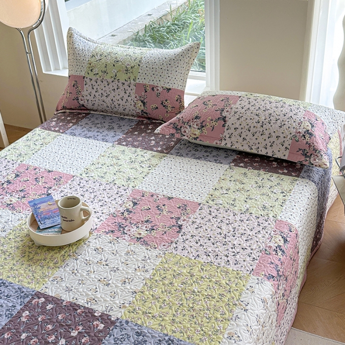 91家纺网 家纺一手货源 找家纺 全棉夹棉绗缝13372简约款印花多功能床盖夏被凉席四季通用 幽兰情丝