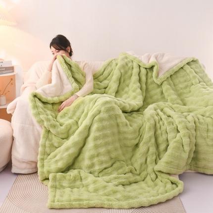 91家纺网 家纺一手货源 找家纺 印季 2024新款三层夹棉泡泡绒兔毛绒毛毯 抹茶