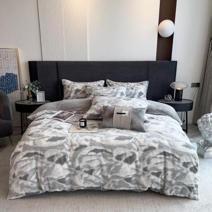 91家纺网 家纺一手货源 找家纺 印季 2024新款手工扎染剪花-兔毛绒四件套 剪花-灰色