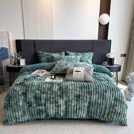 91家纺网 家纺一手货源 找家纺 印季 2024新款手工扎染剪花-兔毛绒四件套 条纹-墨绿