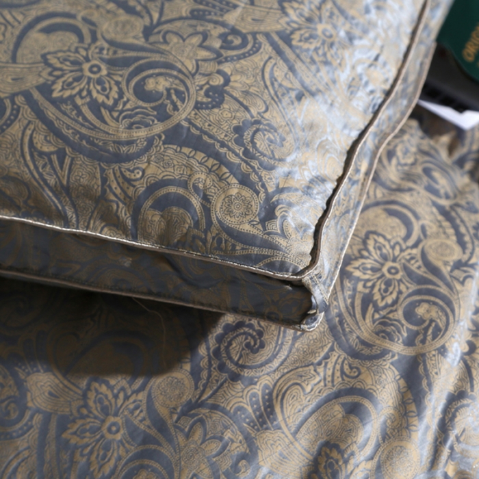 91家纺网 家纺一手货源 找家纺 俏企鹅 2025新款女王款铂金丝鹅绒被 女王鹅绒被海洋蓝