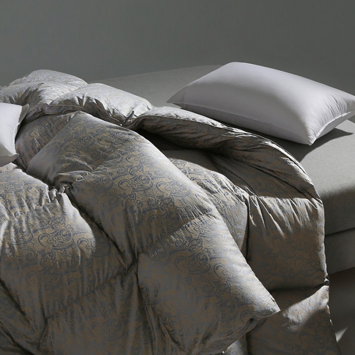 91家纺网 家纺一手货源 找家纺 俏企鹅 2025新款女王款铂金丝鹅绒被 女王鹅绒被海洋蓝