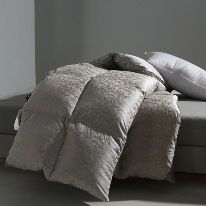 91家纺网 家纺一手货源 找家纺 俏企鹅 2025新款女王款铂金丝鹅绒被 女王鹅绒被海洋蓝