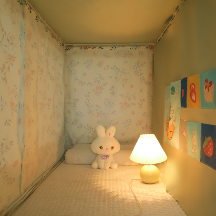 91家纺网 家纺一手货源 找家纺 迷仙巢 2023新款99％加厚遮光布涂银强遮光三开门学生蚊帐 田园-抹茶绿