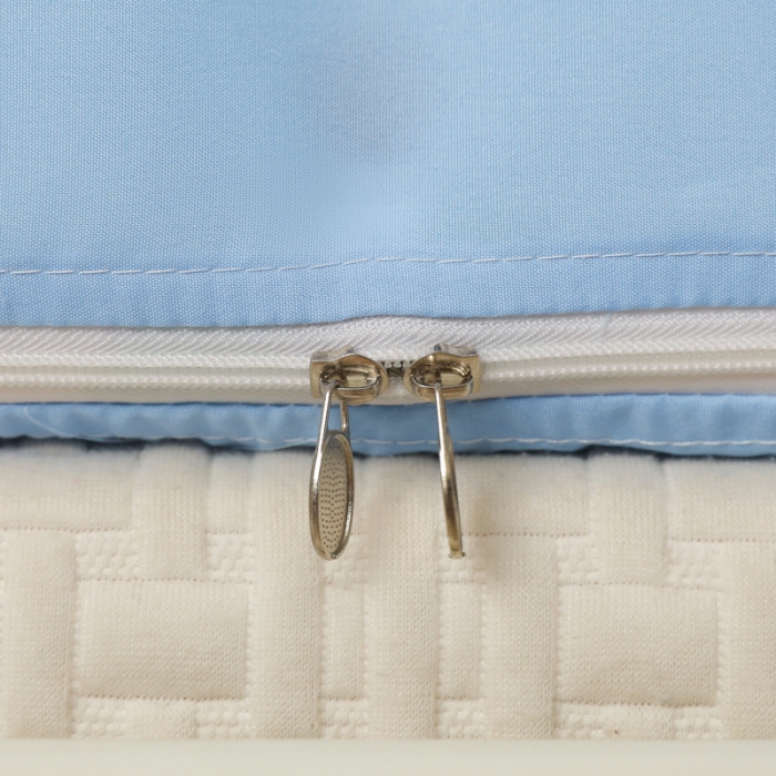 91家纺网 家纺一手货源 找家纺 迷仙巢 2023新款99％加厚遮光布涂银强遮光三开门学生蚊帐 兔兔乐园