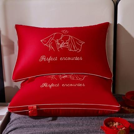 91家纺网 家纺一手货源 找家纺 （总）糖果枕芯  2023新款全棉婚庆枕芯枕头 完美邂逅