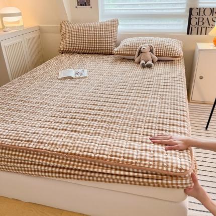 91家纺网 家纺一手货源 找家纺 （总）格子铺 2023新款无印风230克高克重牛奶绒大豆夹棉床笠