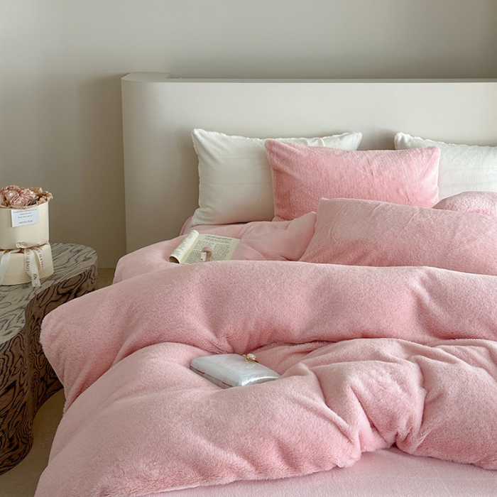 91家纺网 家纺一手货源 找家纺 萝莉家纺 2023新款ins小清新兔兔绒牛奶绒四件套 兔绒粉