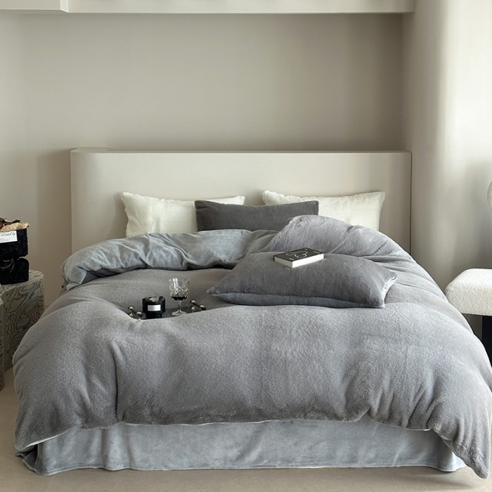 91家纺网 家纺一手货源 找家纺 萝莉家纺 2023新款ins小清新兔兔绒牛奶绒四件套 兔绒灰