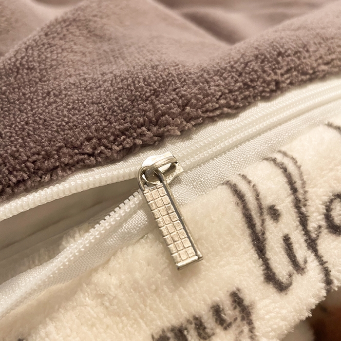 91家纺网 家纺一手货源 找家纺 大渔生活 2024新款牛奶绒印花系列四件套 维尼熊