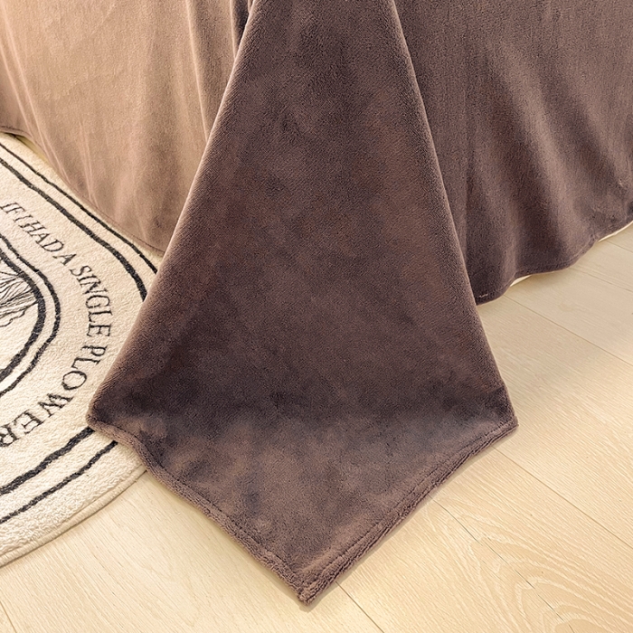 91家纺网 家纺一手货源 找家纺 大渔生活 2024新款牛奶绒印花系列四件套 维尼熊