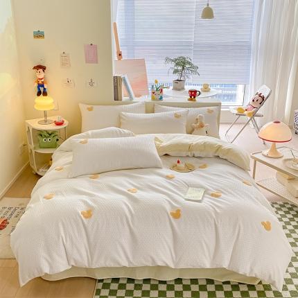 91家纺网 家纺一手货源 找家纺 眠帛家居 2024新款华夫格迪士尼米奇毛巾绣系列 米奇黄