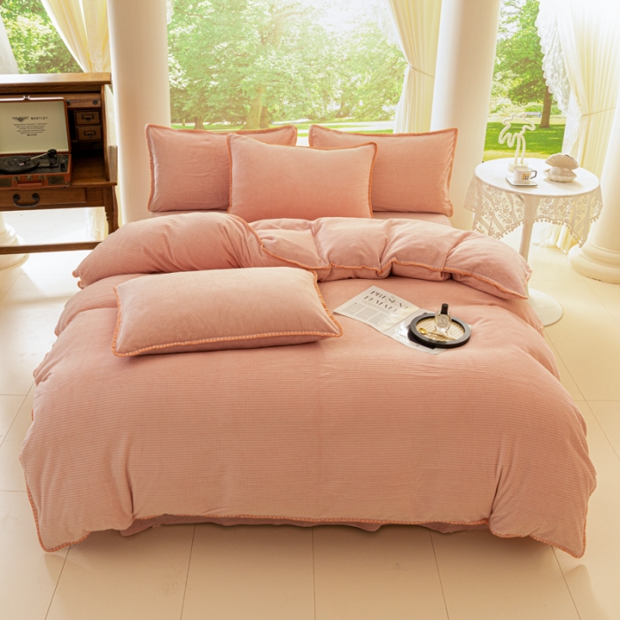 91家纺网 家纺一手货源 找家纺 邦妮 2024新款华夫格牛奶绒贝壳边四件套 华夫格-豆沙