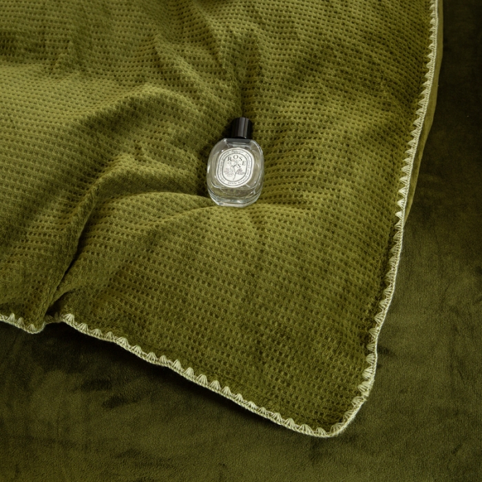 91家纺网 家纺一手货源 找家纺 邦妮 2024新款华夫格牛奶绒贝壳边四件套 华夫格-墨绿