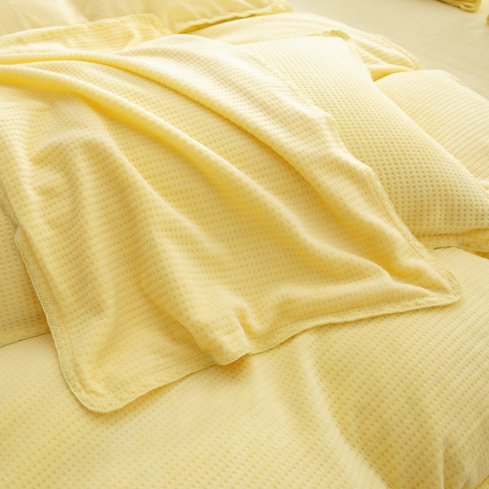 91家纺网 家纺一手货源 找家纺 邦妮 2024新款华夫格牛奶绒贝壳边四件套 华夫格-奶黄