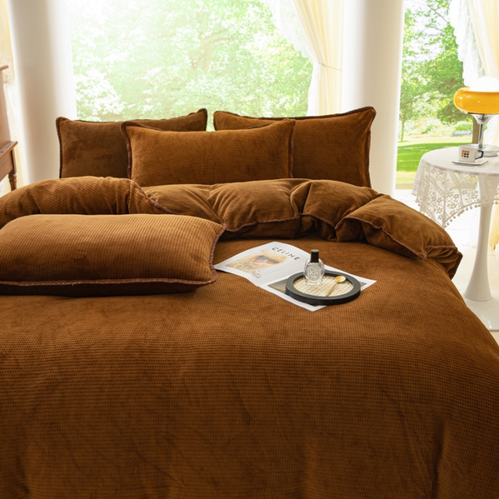 91家纺网 家纺一手货源 找家纺 邦妮 2024新款华夫格牛奶绒贝壳边四件套 华夫格-深咖