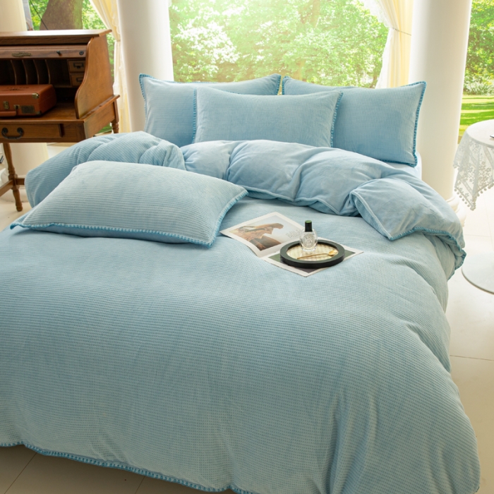 91家纺网 家纺一手货源 找家纺 邦妮 2024新款华夫格牛奶绒贝壳边四件套 华夫格-天蓝