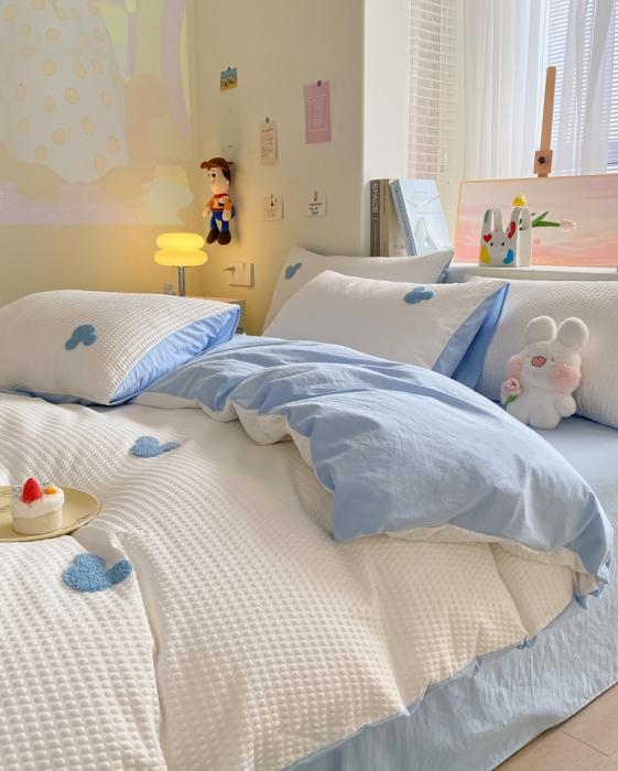 91家纺网 家纺一手货源 找家纺 眠帛家居 2024新款华夫格迪士尼米奇毛巾绣系列 米奇天空蓝