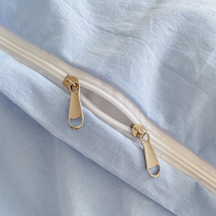 91家纺网 家纺一手货源 找家纺 眠帛家居 2024新款华夫格迪士尼米奇毛巾绣系列 米奇天空蓝