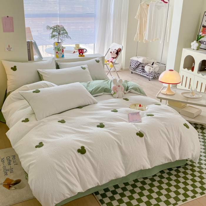 91家纺网 家纺一手货源 找家纺 眠帛家居 2024新款华夫格迪士尼米奇毛巾绣系列 米奇绿