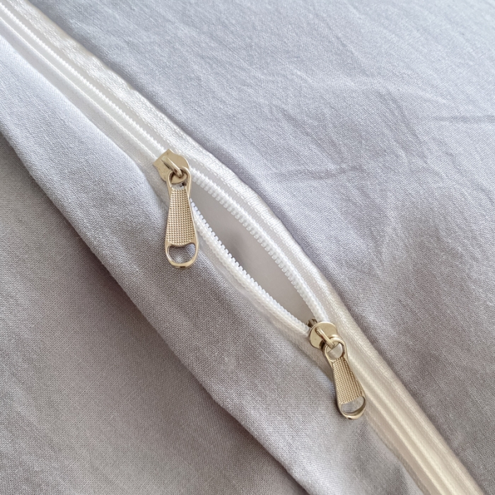 91家纺网 家纺一手货源 找家纺 眠帛家居 2024新款华夫格迪士尼米奇毛巾绣系列 米奇蓝灰