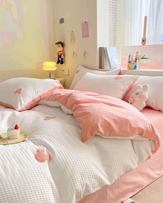 91家纺网 家纺一手货源 找家纺 眠帛家居 2024新款华夫格迪士尼米奇毛巾绣系列 米奇粉