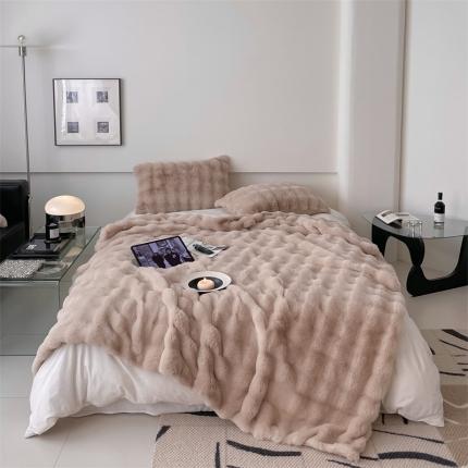 91家纺网 家纺一手货源 找家纺 潘朵拉 2023新款550g兔兔绒被套毯 兔兔绒被套毯奶咖