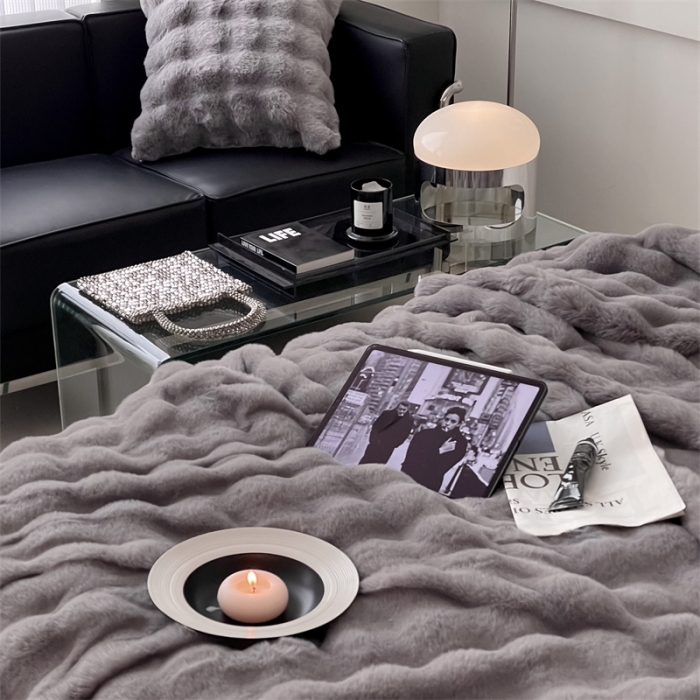 91家纺网 家纺一手货源 找家纺 潘朵拉 2023新款550g兔兔绒被套毯 兔兔绒被套毯暖灰