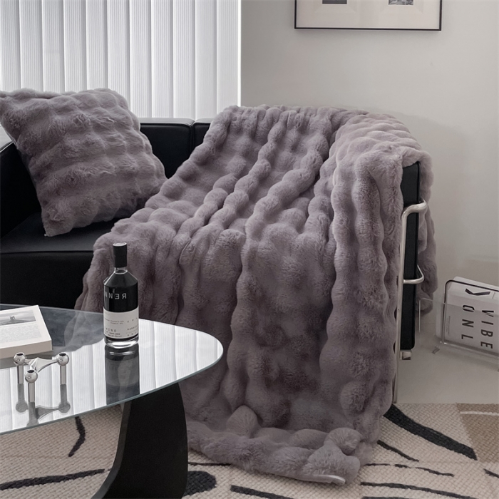 91家纺网 家纺一手货源 找家纺 潘朵拉 2023新款550g兔兔绒被套毯 兔兔绒被套毯暖灰