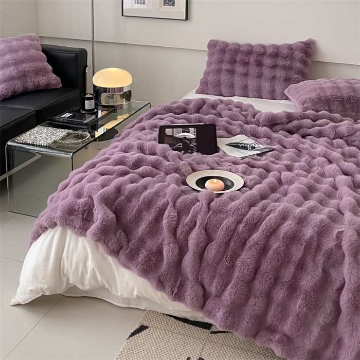91家纺网 家纺一手货源 找家纺 潘朵拉 2023新款550g兔兔绒被套毯 兔兔绒被套毯紫