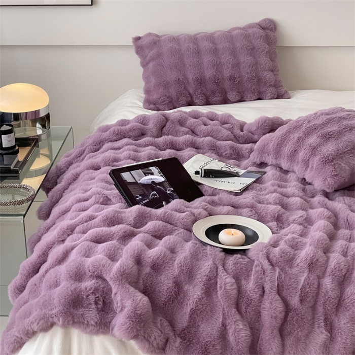 91家纺网 家纺一手货源 找家纺 潘朵拉 2023新款550g兔兔绒被套毯 兔兔绒被套毯紫