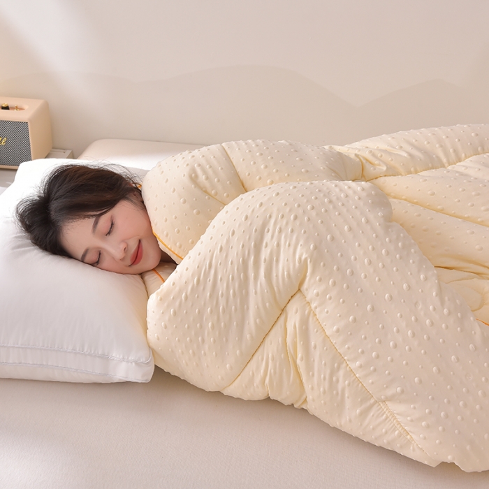 91家纺网 家纺一手货源 找家纺 宝宝纱 2023新款豆豆被米白