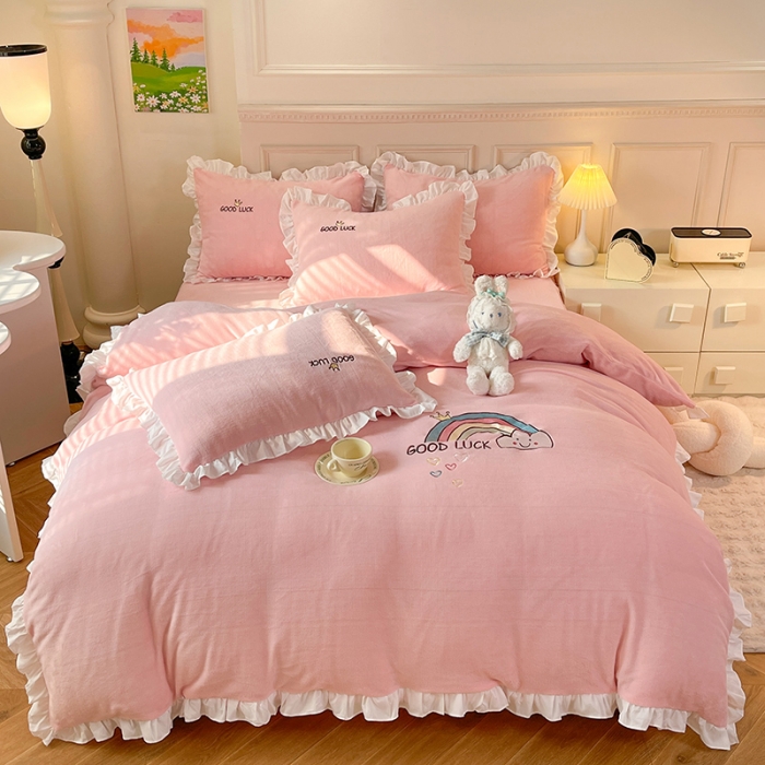 91家纺网 家纺一手货源 找家纺 绒兔兔 2023韩版牛奶绒彩虹刺绣四件套 彩虹-粉玉