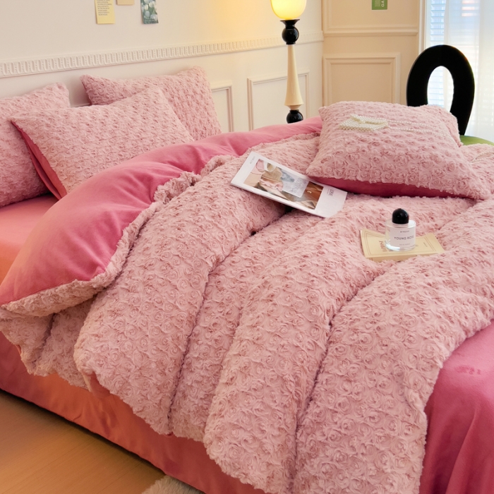 91家纺网 家纺一手货源 找家纺 宜家坊 2023新款立体玫瑰兔毛绒四件套 玫瑰兔毛-豆沙